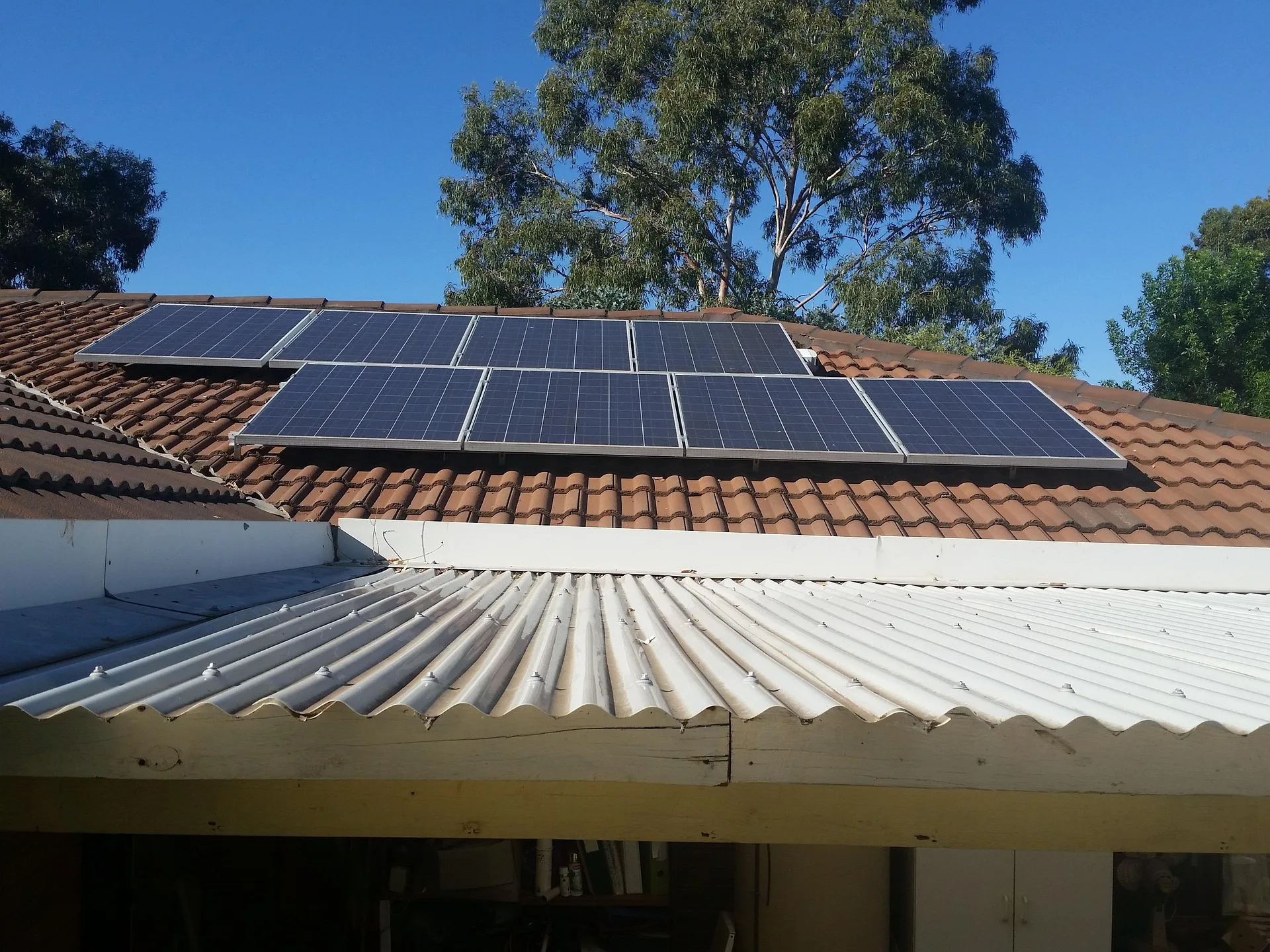 colmkay solar panels 2685357 1920